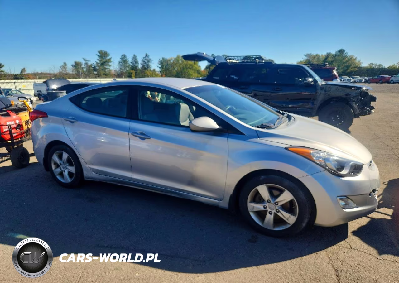 2012 Hyundai Elantra Gls VIN:KMHDH4AE4CU237062 - 4