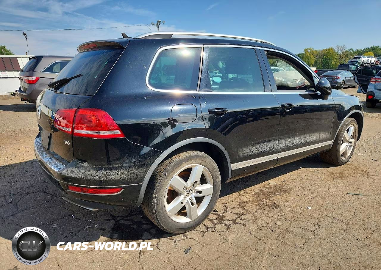 2013 Volkswagen Touareg V6 VIN:WVGEF9BP2DD001941 - 3