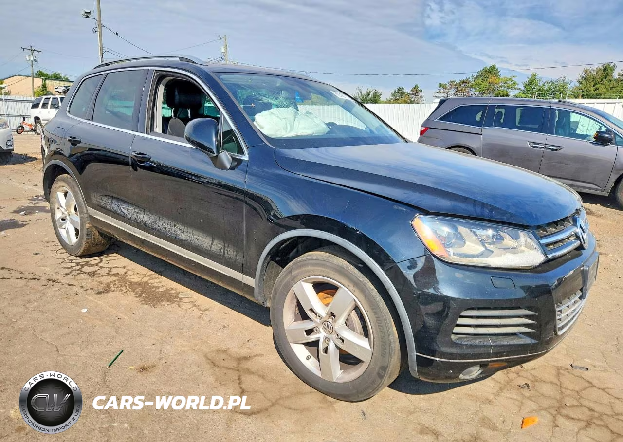 2013 Volkswagen Touareg V6 VIN:WVGEF9BP2DD001941 - 4