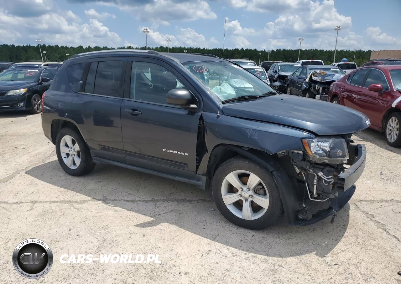 2014 Jeep Compass Sport VIN:1C4NJDBB3ED592521 - 4