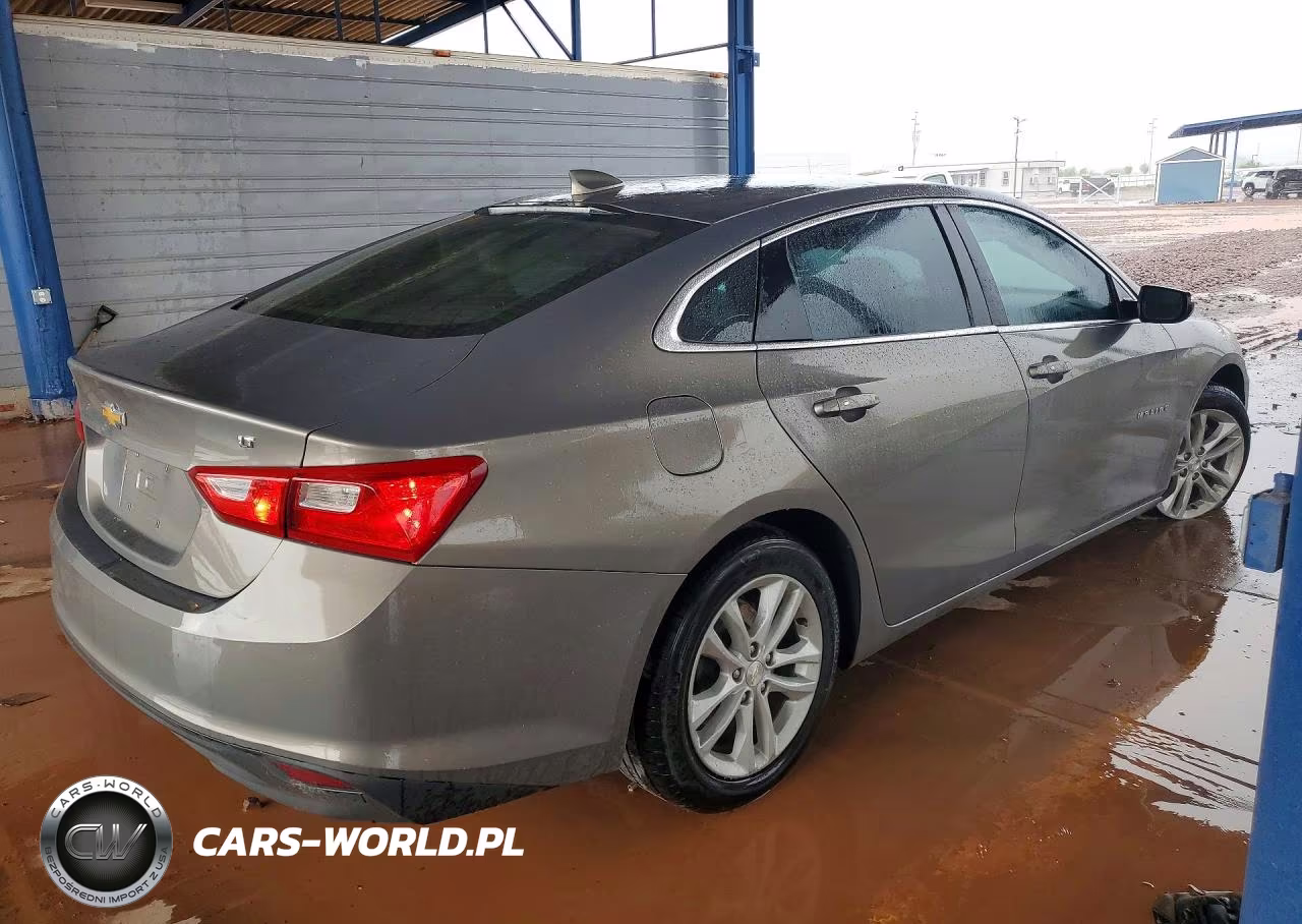 2018 Chevrolet Malibu Lt VIN:1G1ZD5ST0JF247400 - 3