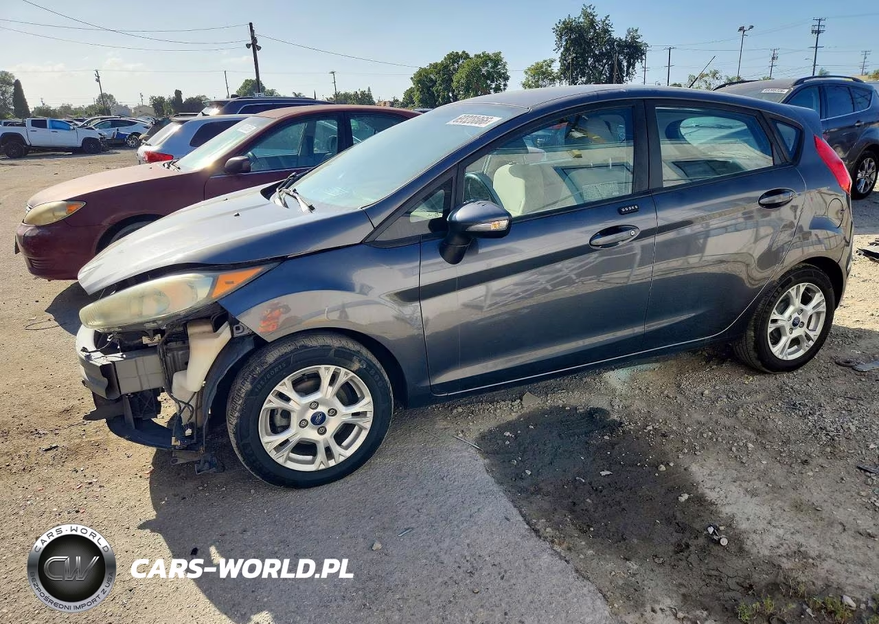 2015 Ford Fiesta Se VIN:3FADP4EJ3FM159029 - 1