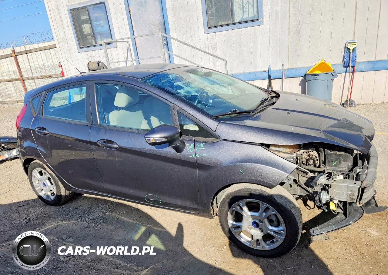 2015 Ford Fiesta Se VIN:3FADP4EJ3FM159029 - 4