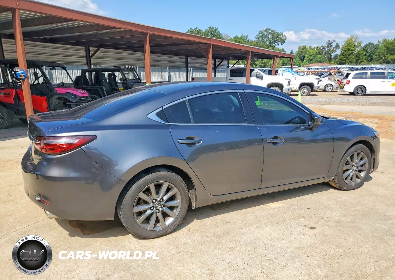 2018 Mazda 6 Sport VIN:JM1GL1UM6J1336689 - 3