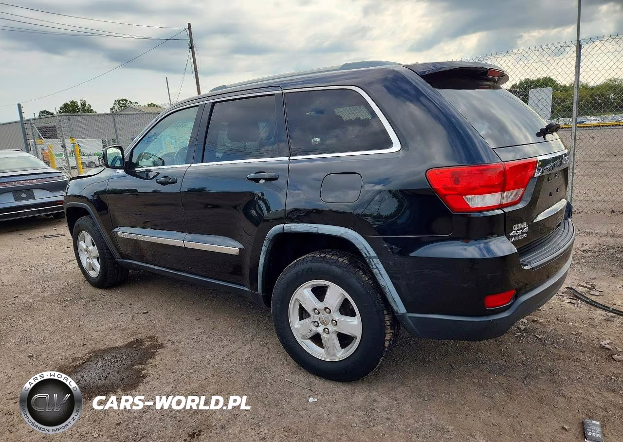 2011 Jeep Grand Cherokee Laredo VIN:1J4RR4GG0BC589957 - 2