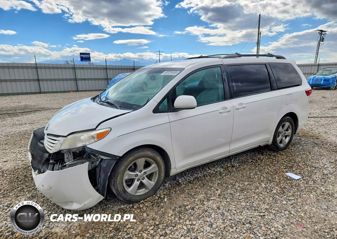 2015 Toyota Sienna Le VIN:5TDKK3DC3FS621229 - 1
