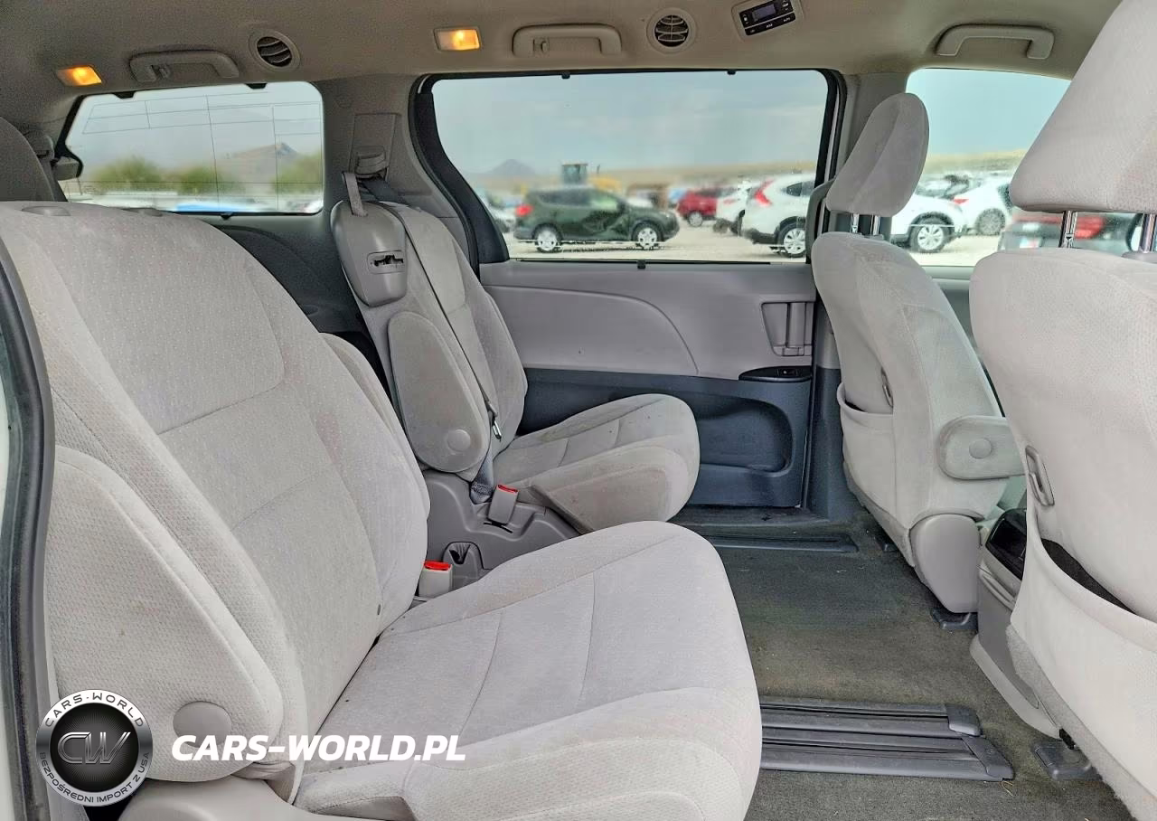 2015 Toyota Sienna Le VIN:5TDKK3DC3FS621229 - 11