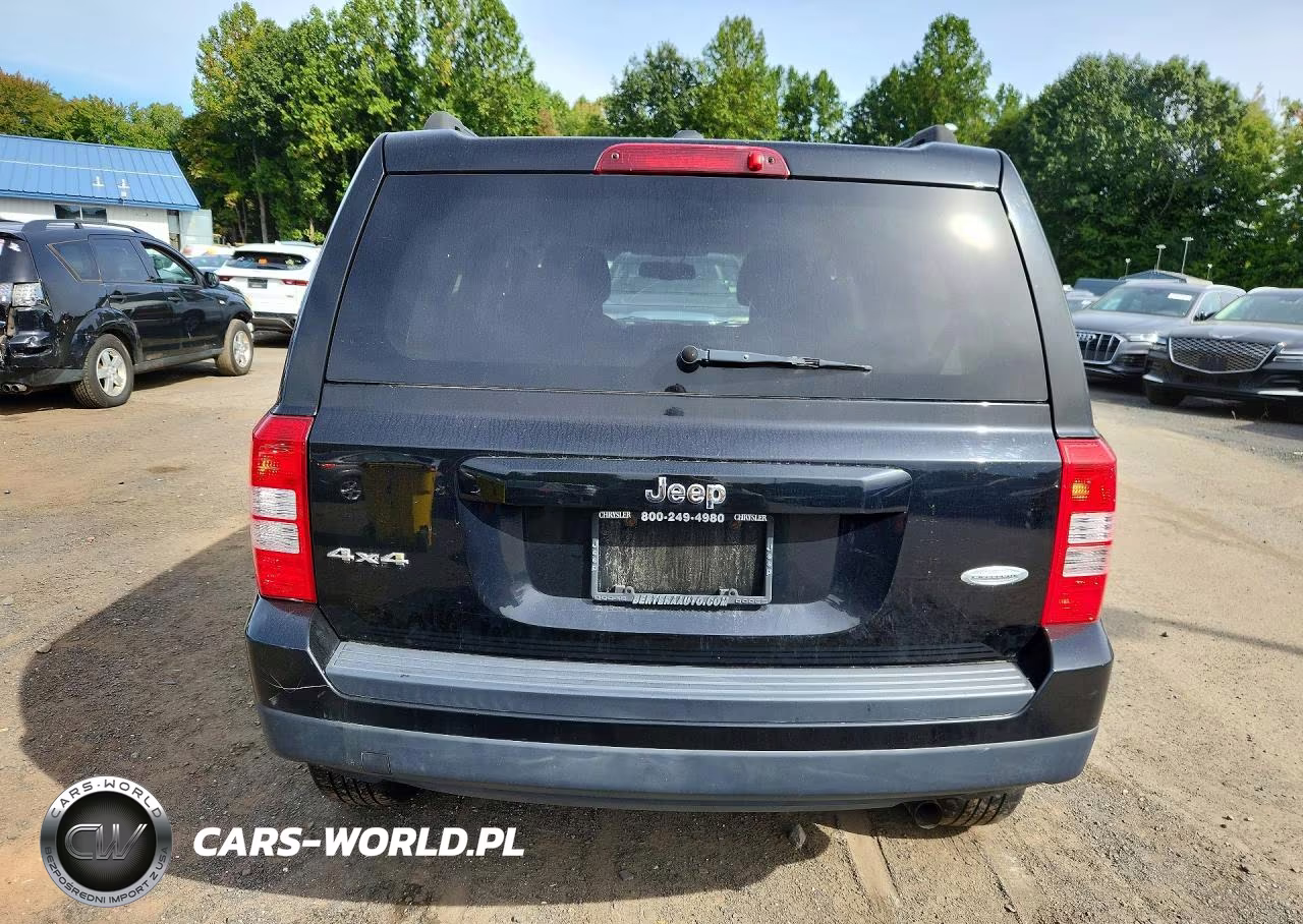 2016 Jeep Patriot Latitude VIN:1C4NJRFB1GD671230 - 6