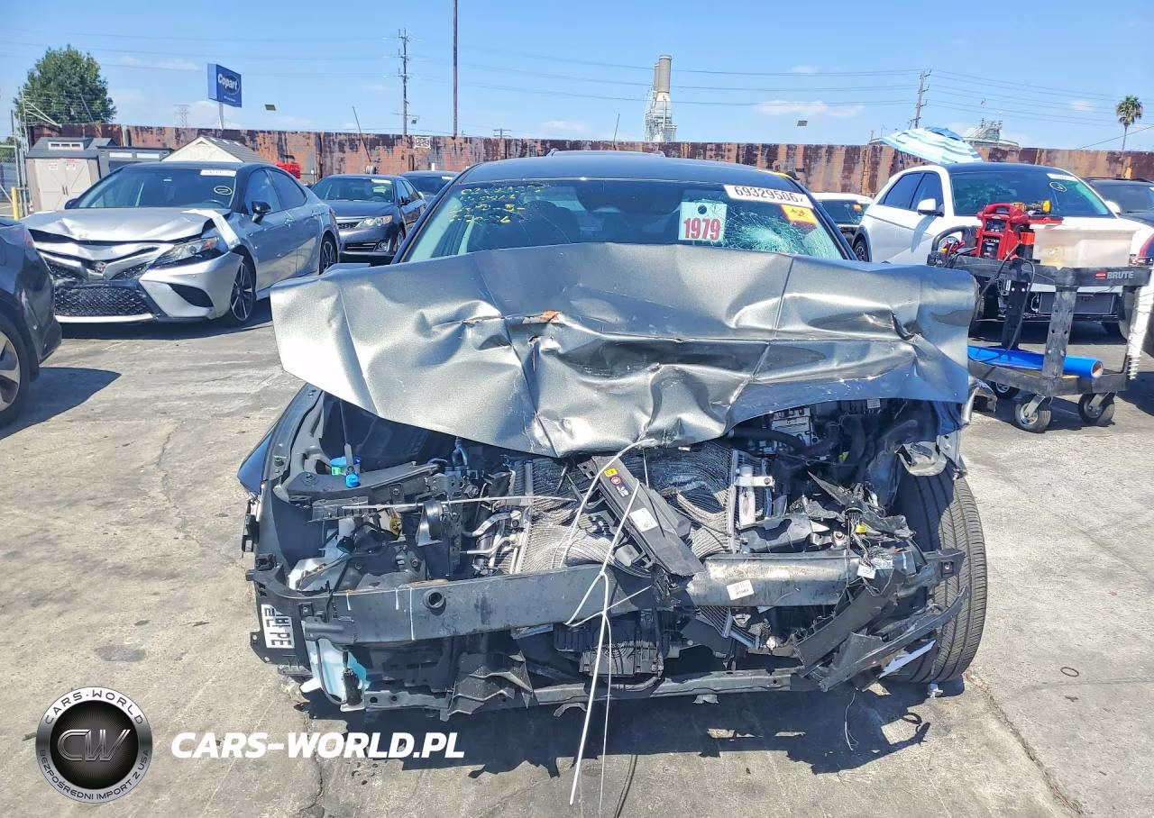2026 Hyundai Elantra Hybrid Blue VIN:KMHLM4DJ8TU184138 - 5