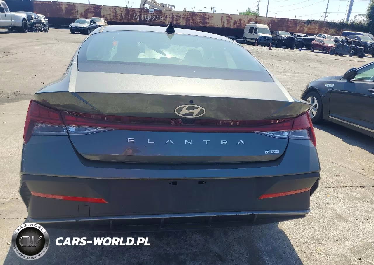 2026 Hyundai Elantra Hybrid Blue VIN:KMHLM4DJ8TU184138 - 6