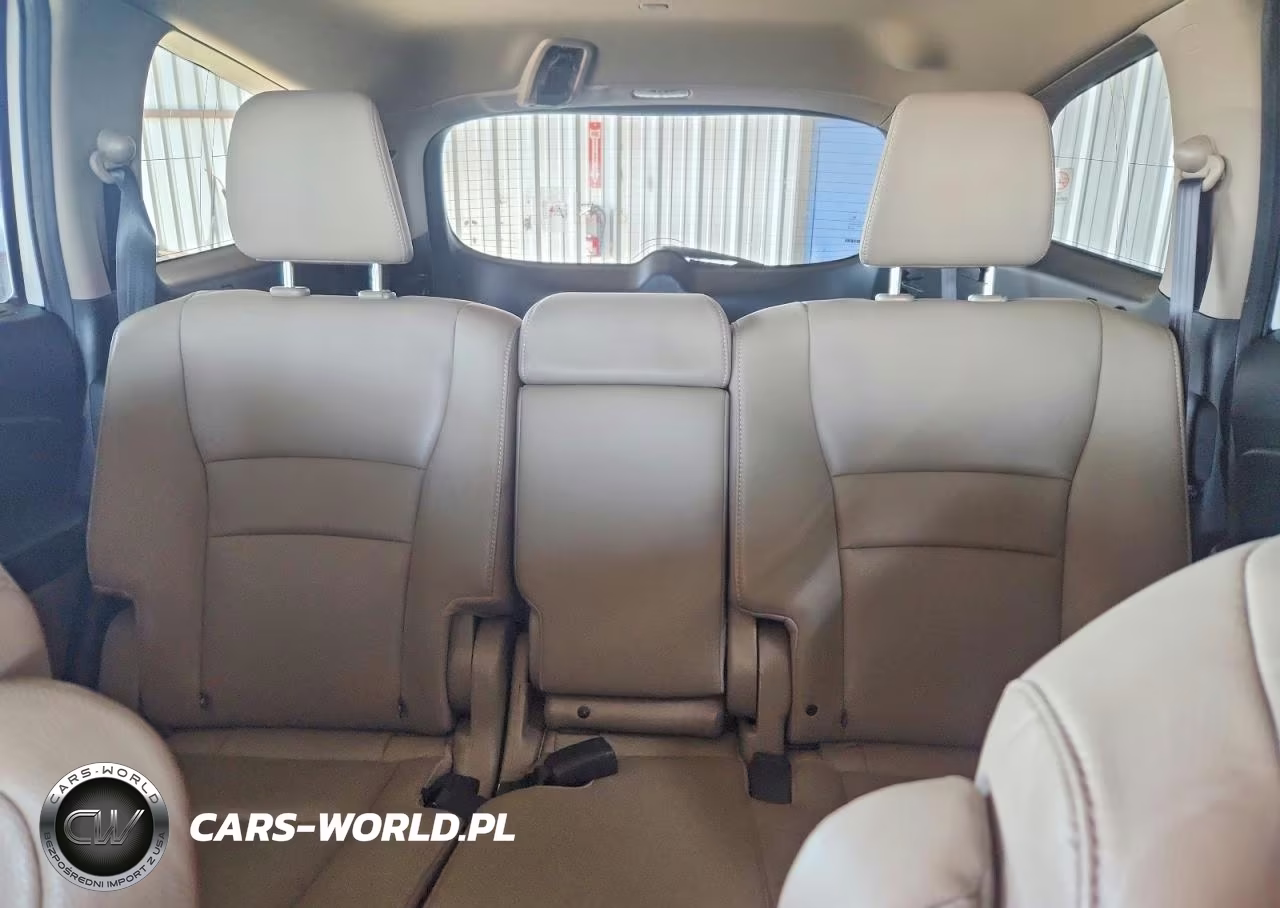 2017 Honda Pilot Touring VIN:5FNYF6H94HB003262 - 10