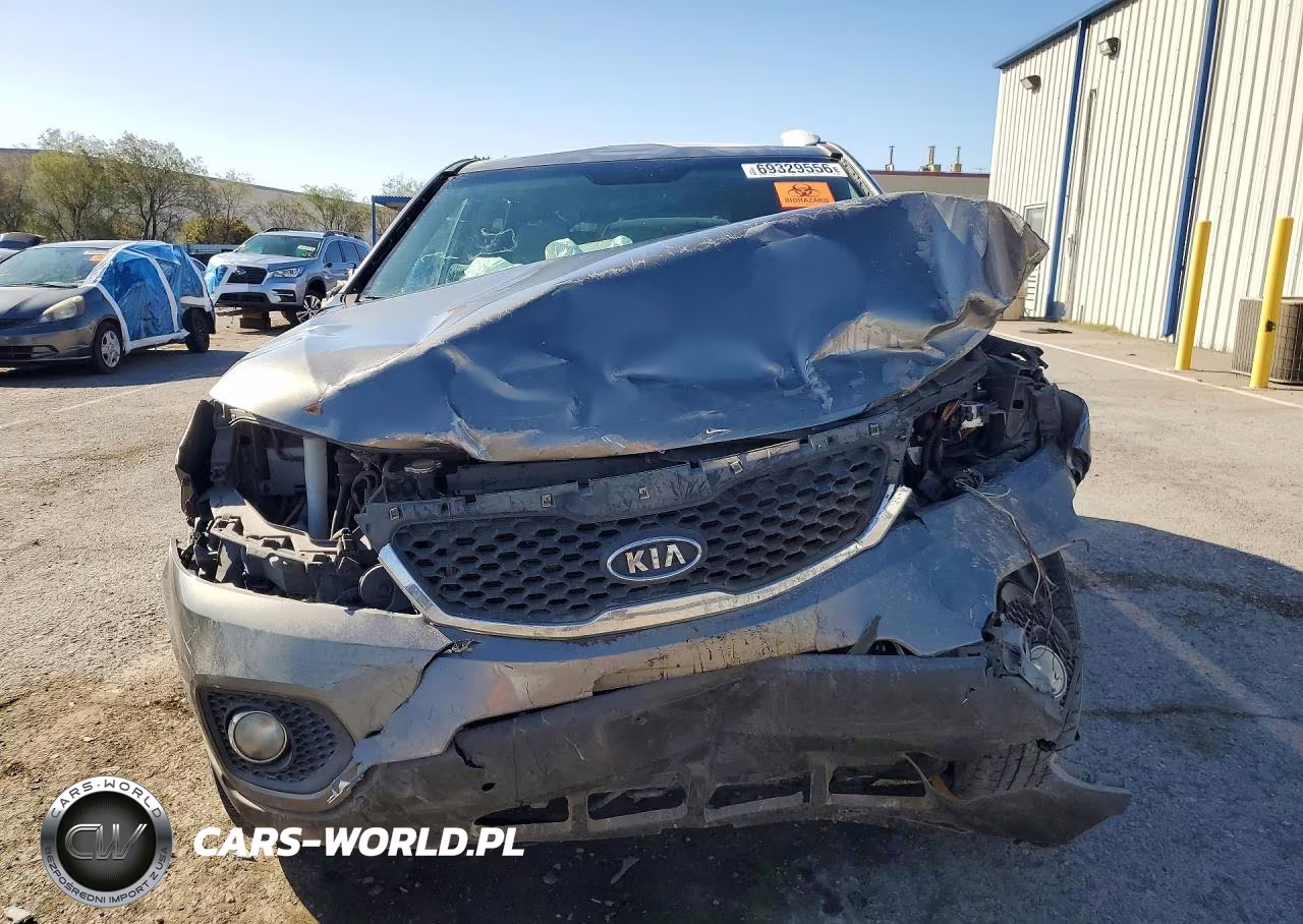 2011 Kia Sorento Lx VIN:5XYKT3A18BG041854 - 5