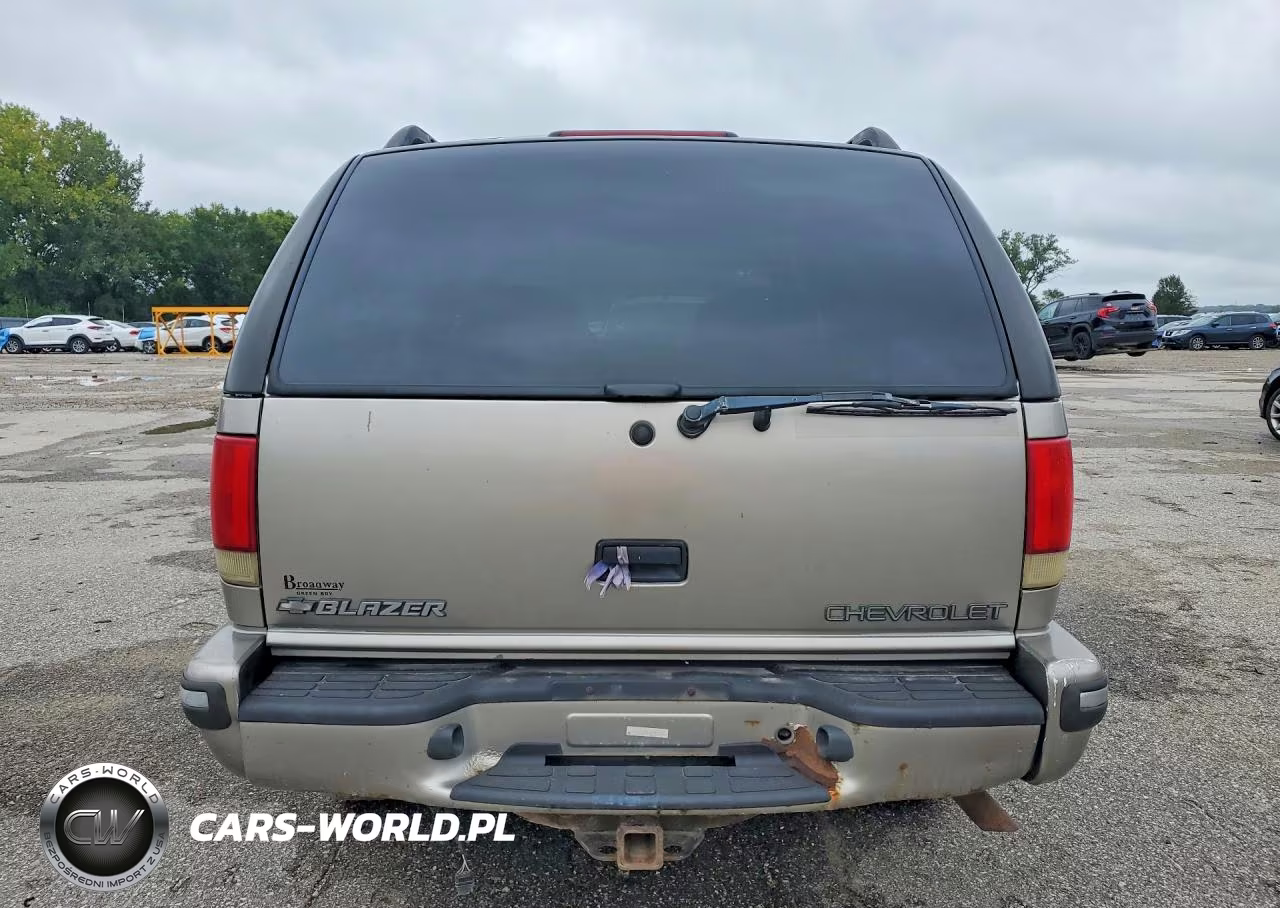 1999 Chevrolet Blazer VIN:1GNDT13W8X2156761 - 6