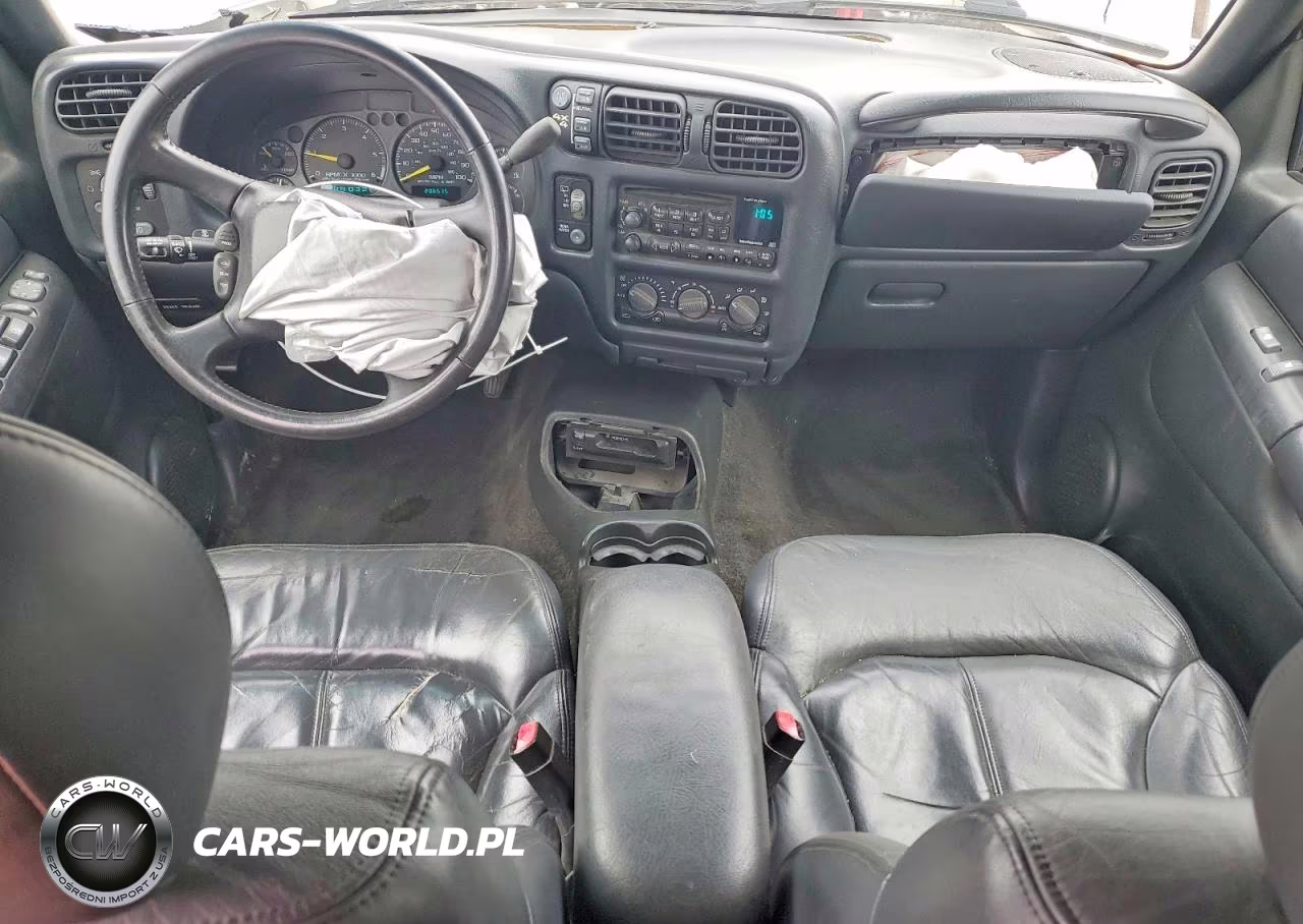 1999 Chevrolet Blazer VIN:1GNDT13W8X2156761 - 8