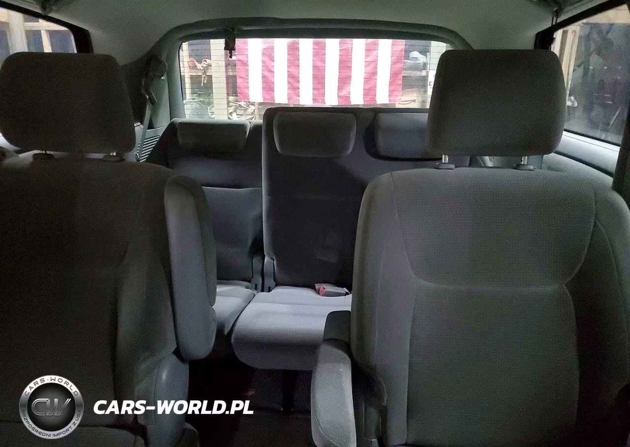 2004 Toyota Sienna Le VIN:5TDBA23CX4S008116 - 10