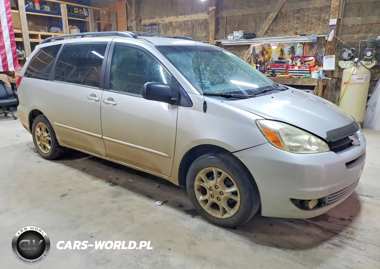 2004 Toyota Sienna Le VIN:5TDBA23CX4S008116 - 4
