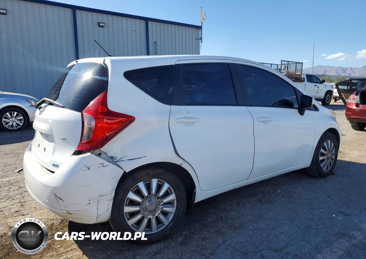 2015 Nissan Versa Note Sv VIN:3N1CE2CP9FL421846 - 3