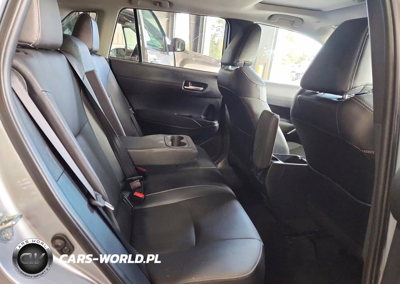 2022 Toyota Corolla Cross Xle VIN:7MUDAABG8NV005052 - 10