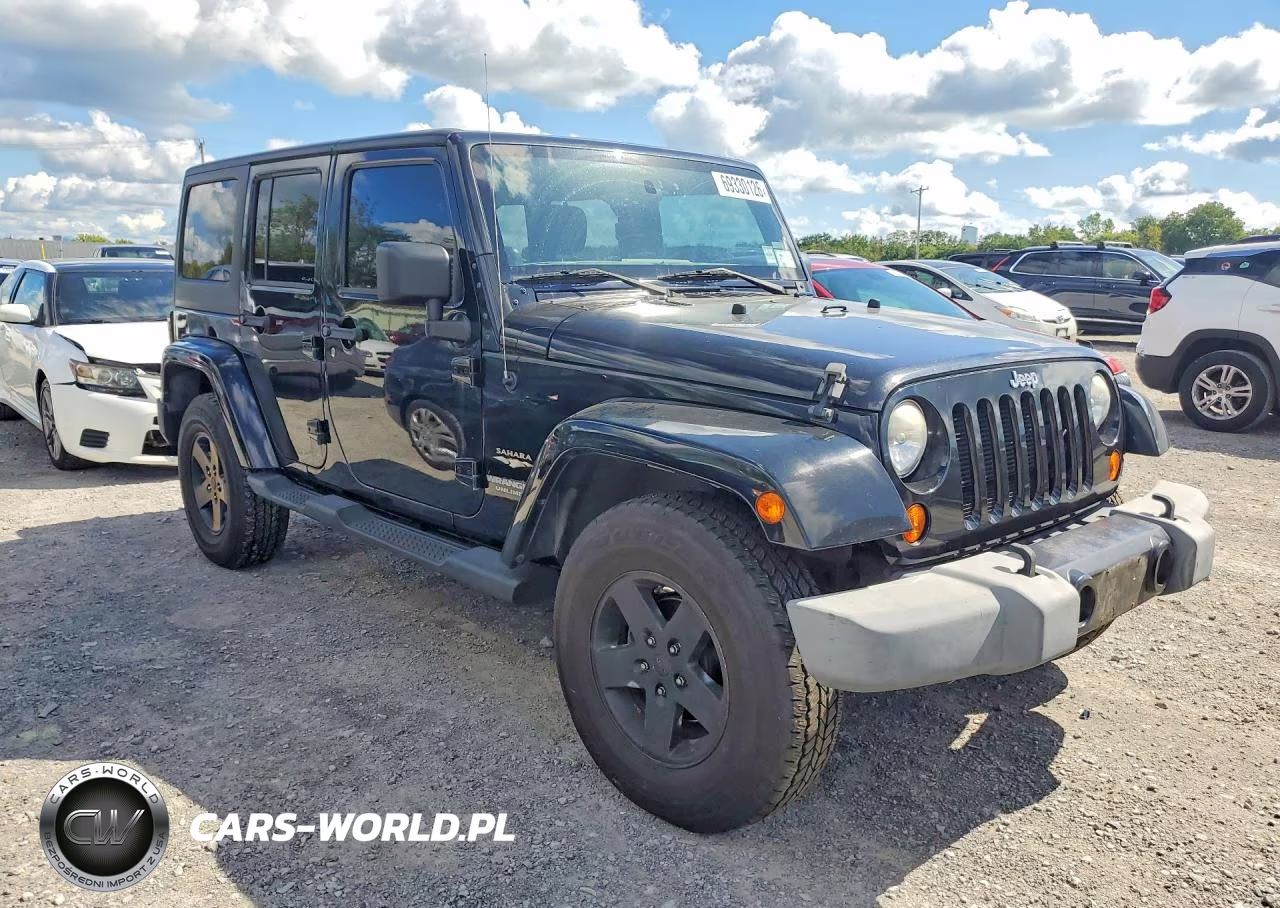 2012 Jeep Wrangler Unlimited Sahara VIN:1C4BJWEG1CL279766 - 4