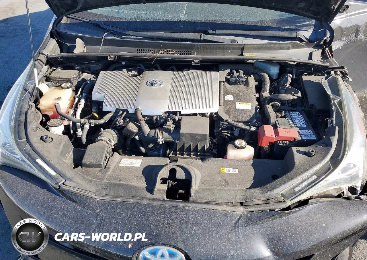 2018 Toyota Prius Two VIN:JTDKBRFU5J3066013 - 11