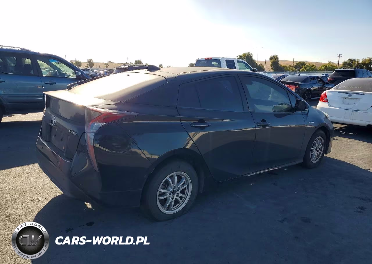 2018 Toyota Prius Two VIN:JTDKBRFU5J3066013 - 3