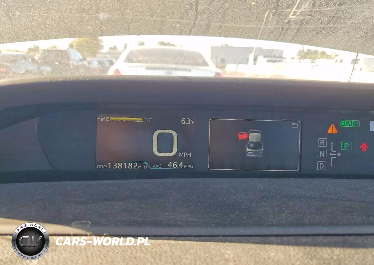2018 Toyota Prius Two VIN:JTDKBRFU5J3066013 - 9