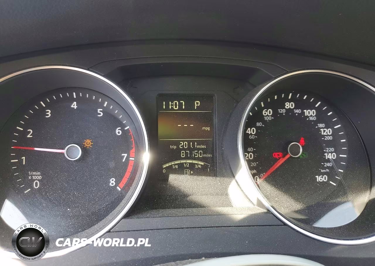 VOLKSWAGEN JETTA VIN:3VWD67AJ5GM402049 - 9