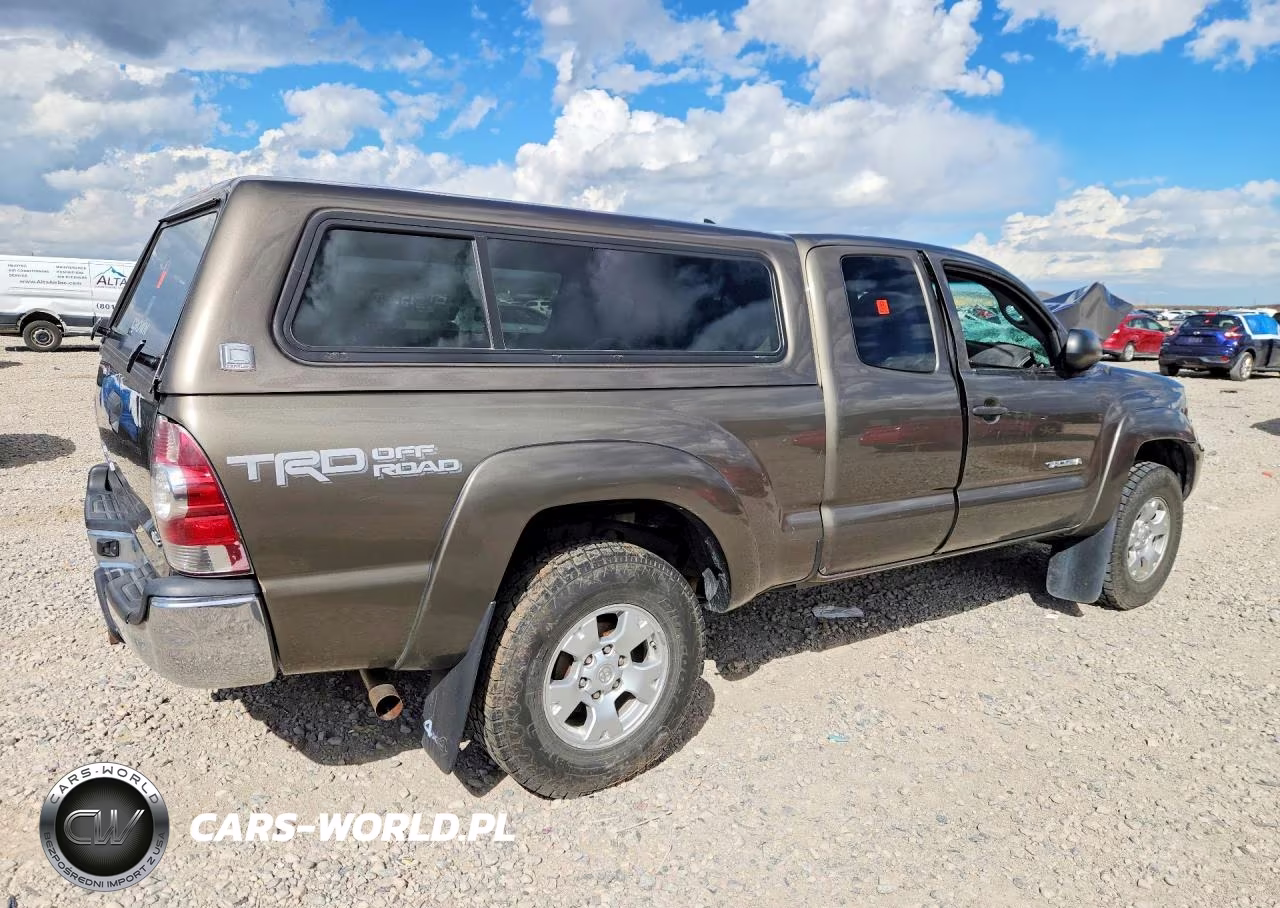 2014 Toyota Tacoma V6 VIN:5TFUU4EN4EX108718 - 3