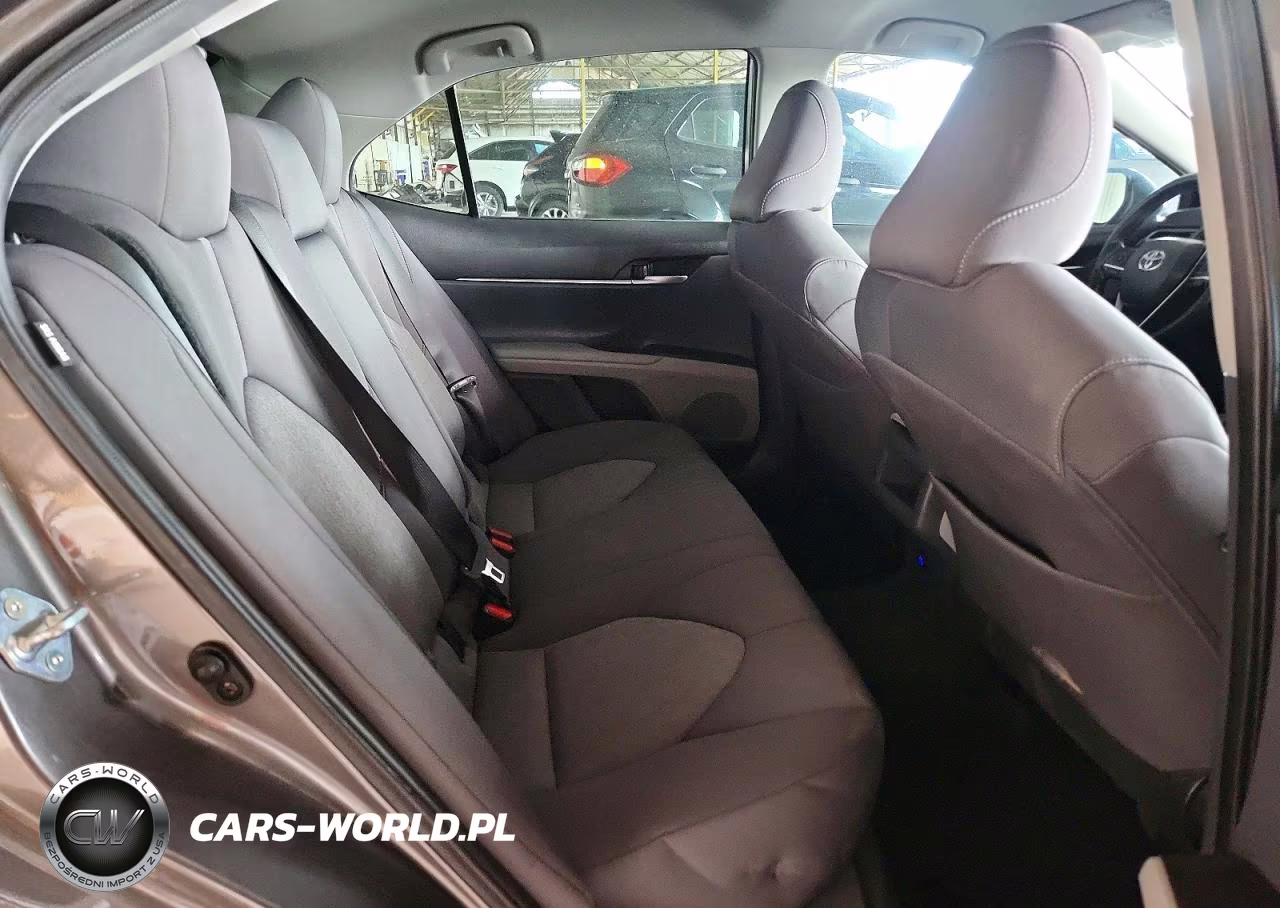 2024 Toyota Camry Le Automatic VIN:4T1C11AK8RU875988 - 10