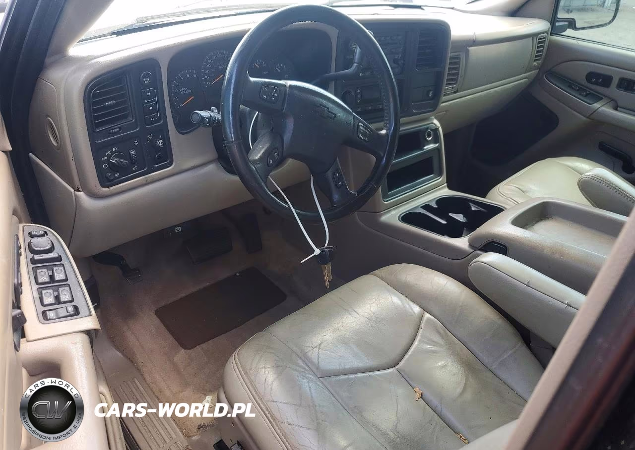 2005 Chevrolet Tahoe K1500 VIN:1GNEK13T05R211995 - 8