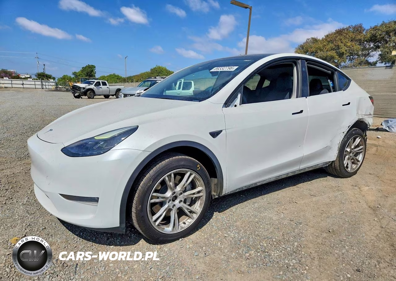 2023 Tesla Model Y – zdjęcie 1 z 13