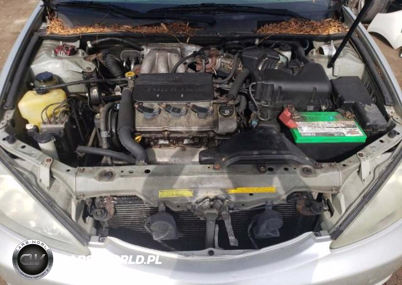 2002 Toyota Camry Le VIN:JTDBF30KX20001377 - 11