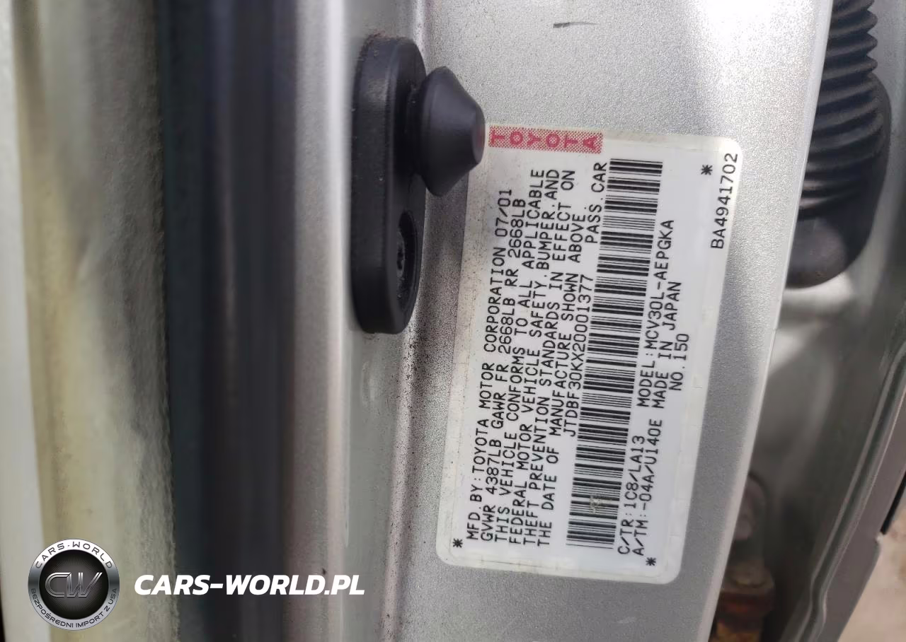2002 Toyota Camry Le VIN:JTDBF30KX20001377 - 12