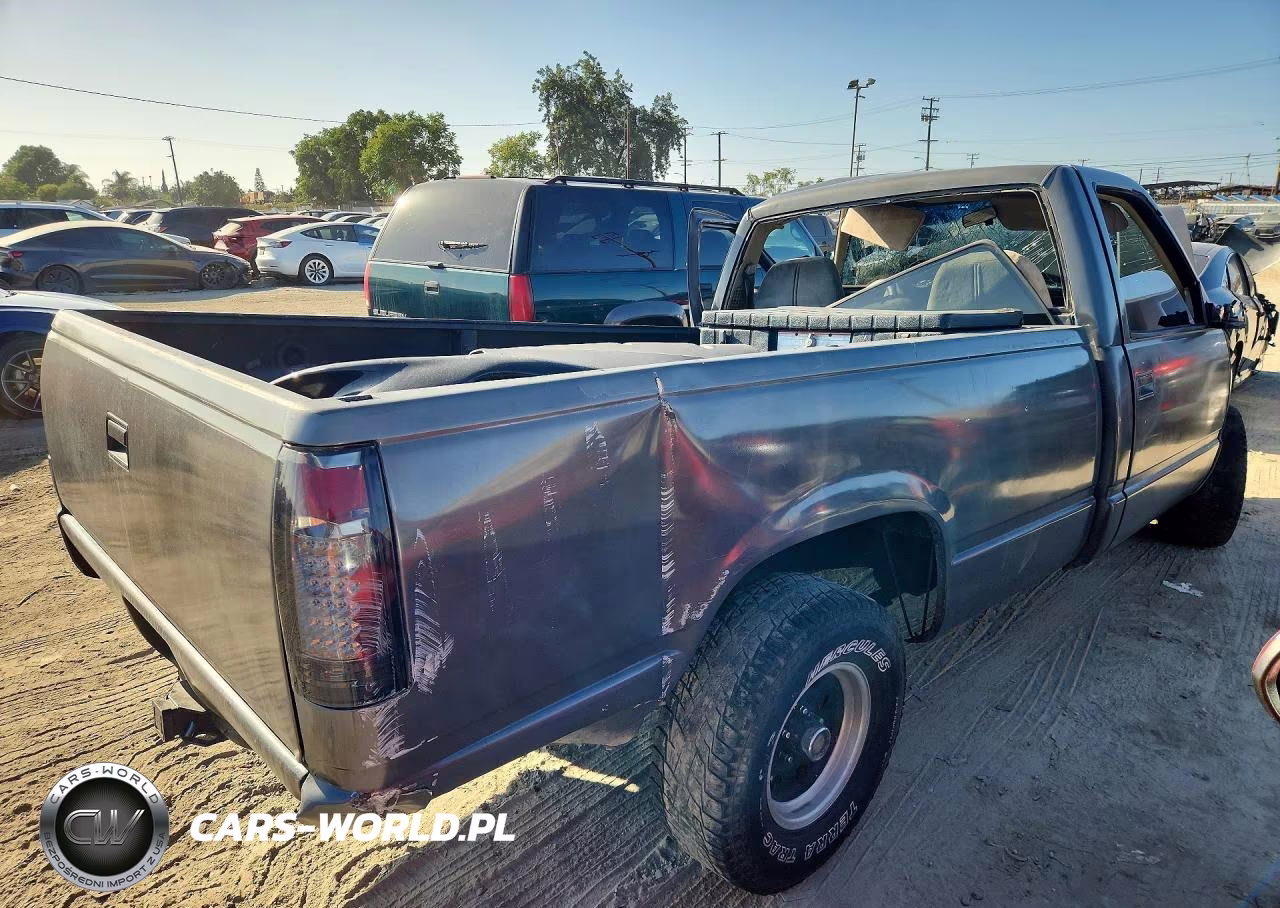 1992 GMC Sierra C1500 VIN:1GTEC14H4NZ537055 - 3