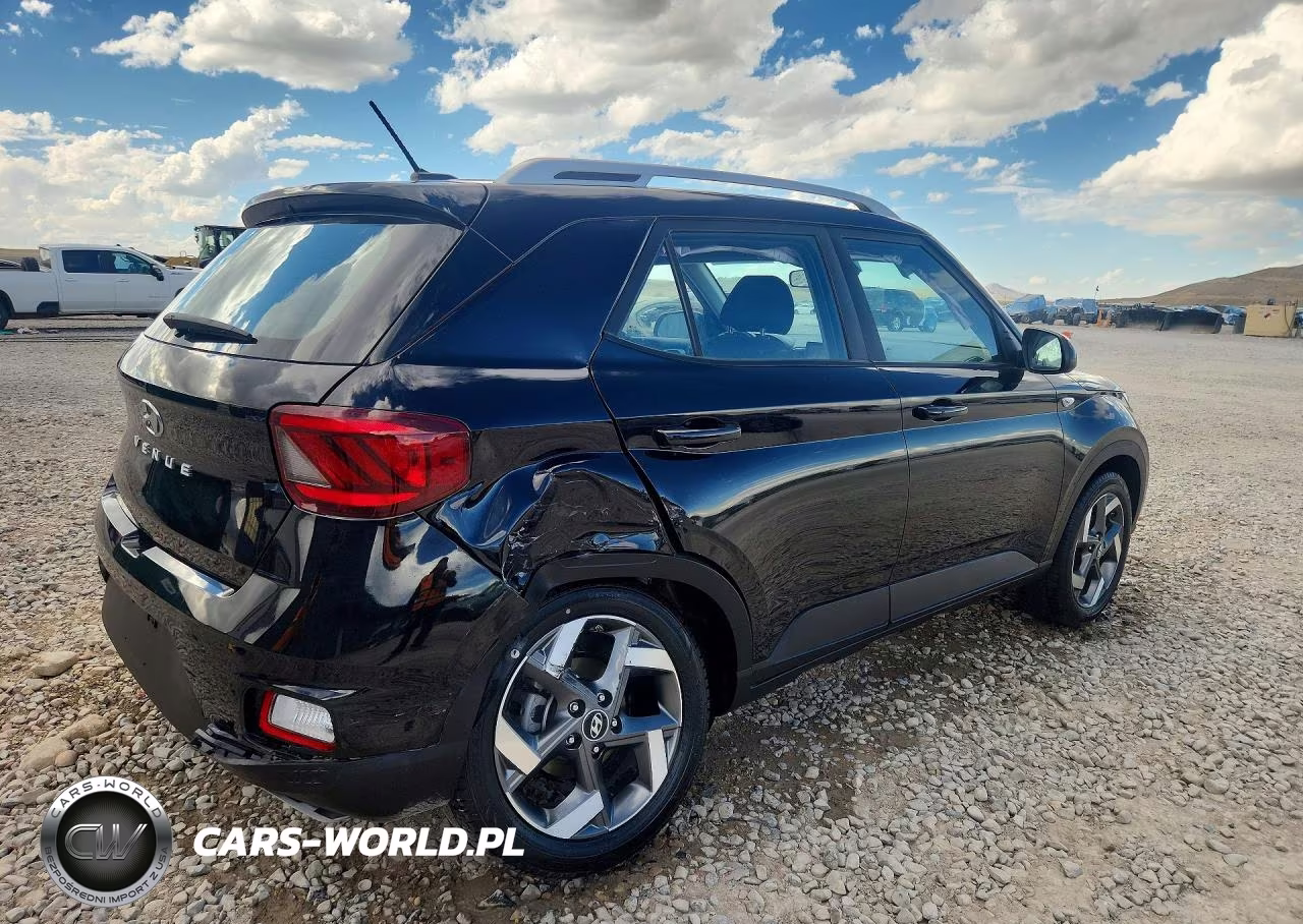 2025 Hyundai Venue Sel VIN:KMHRC8A32SU367978 - 3