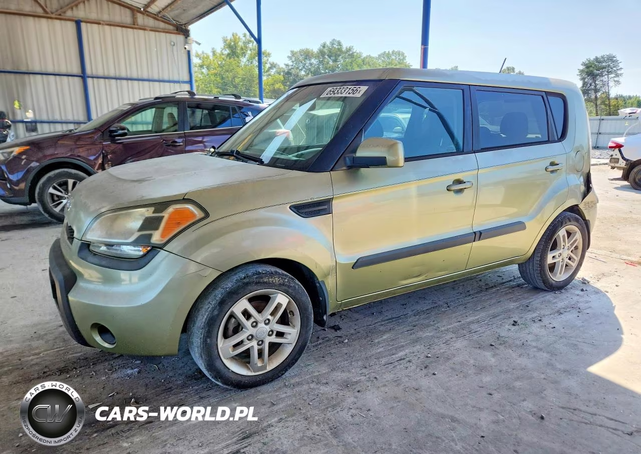 2011 Kia Soul +