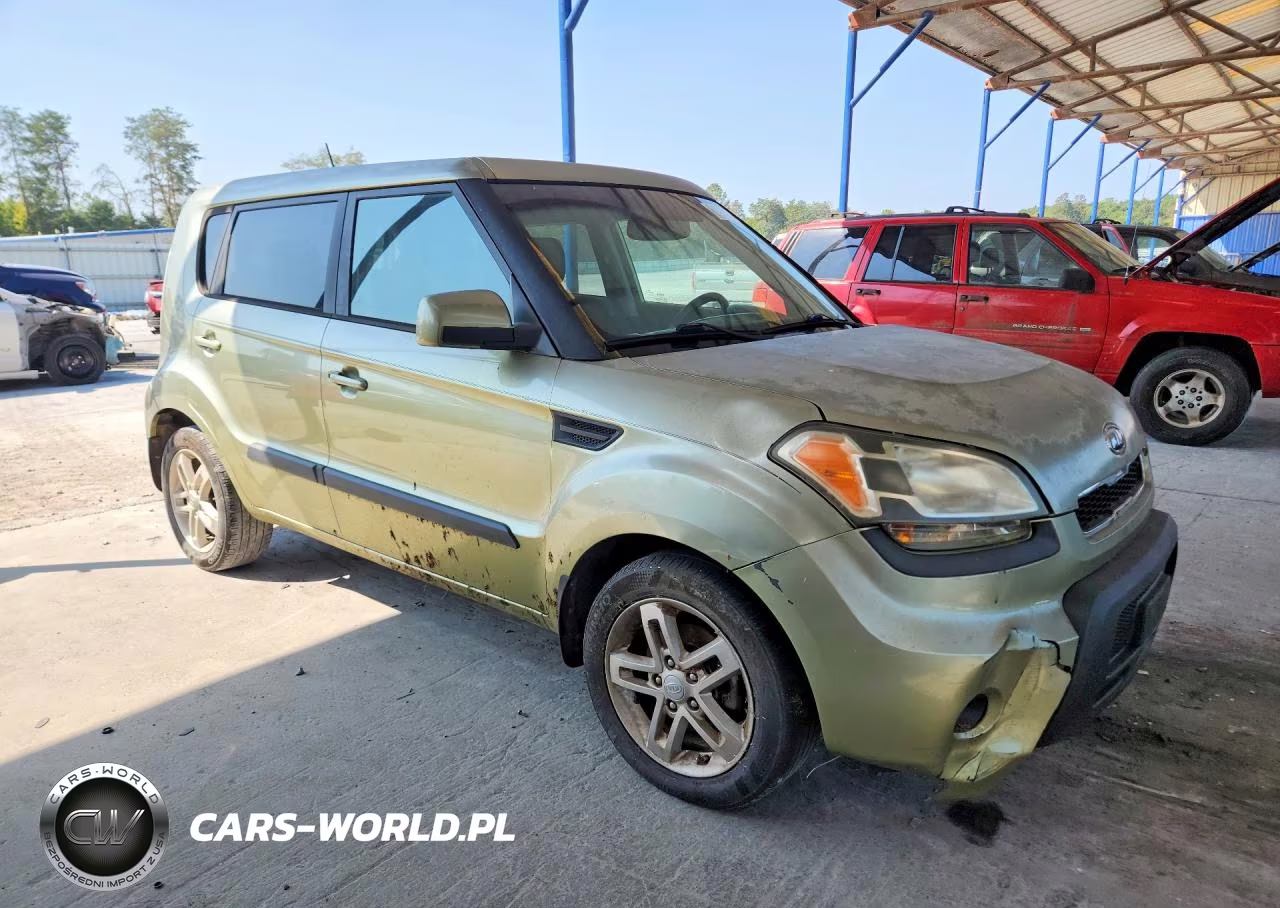 2011 Kia Soul + VIN:KNDJT2A24B7255204 - 4