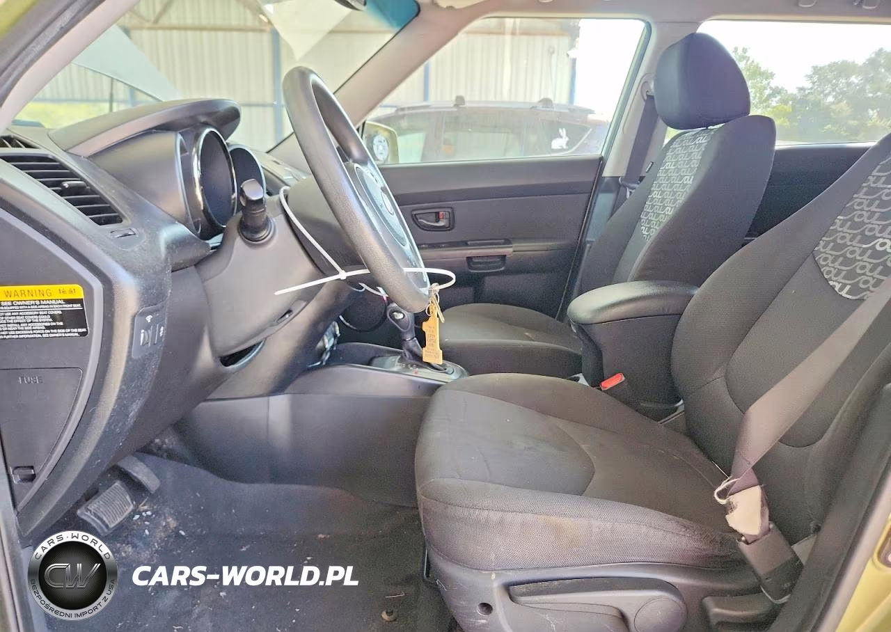 2011 Kia Soul + VIN:KNDJT2A24B7255204 - 7