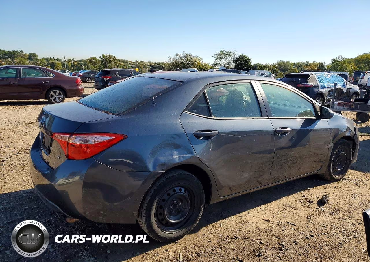 2017 Toyota Corolla Le VIN:2T1BURHE2HC845435 - 3