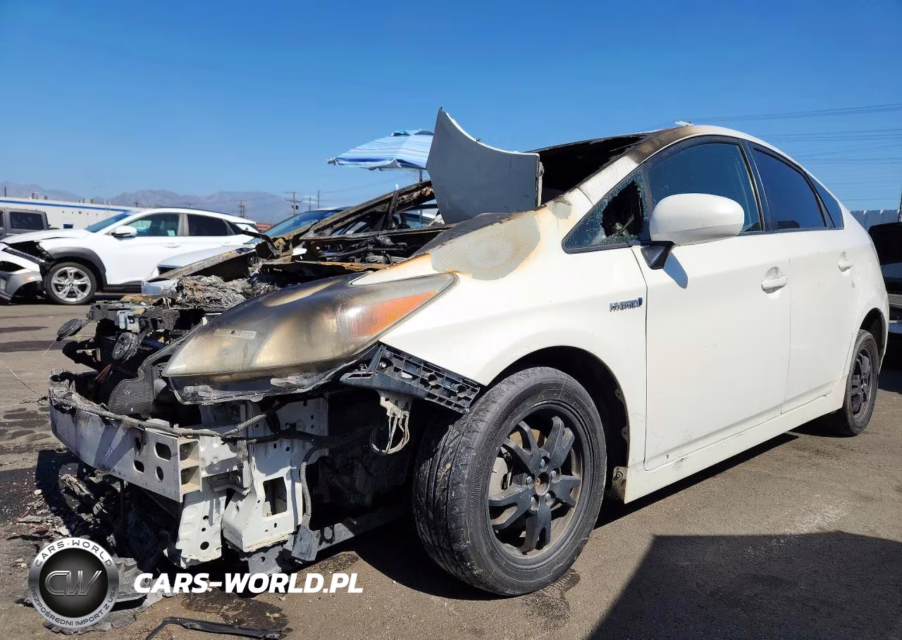 2011 Toyota Prius Three VIN:JTDKN3DU2B0258824 - 1