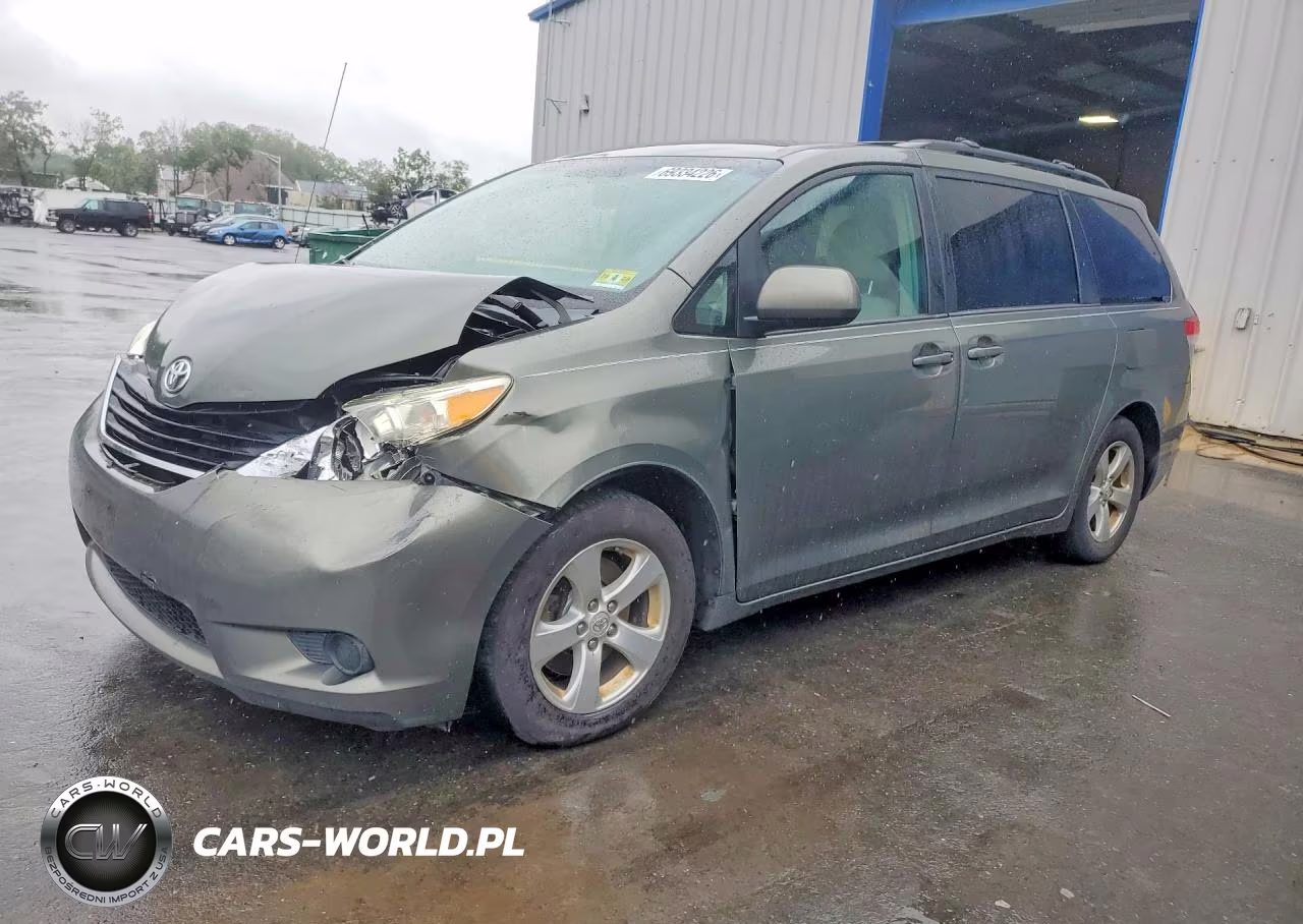 2011 Toyota Sienna Le VIN:5TDKK3DC2BS086002 - 1
