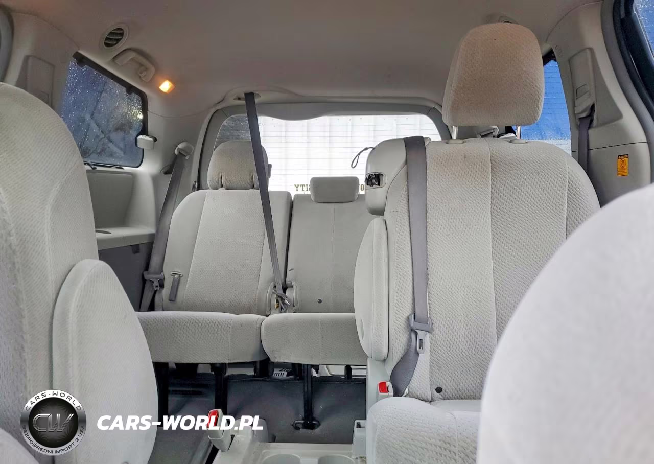 2011 Toyota Sienna Le VIN:5TDKK3DC2BS086002 - 10