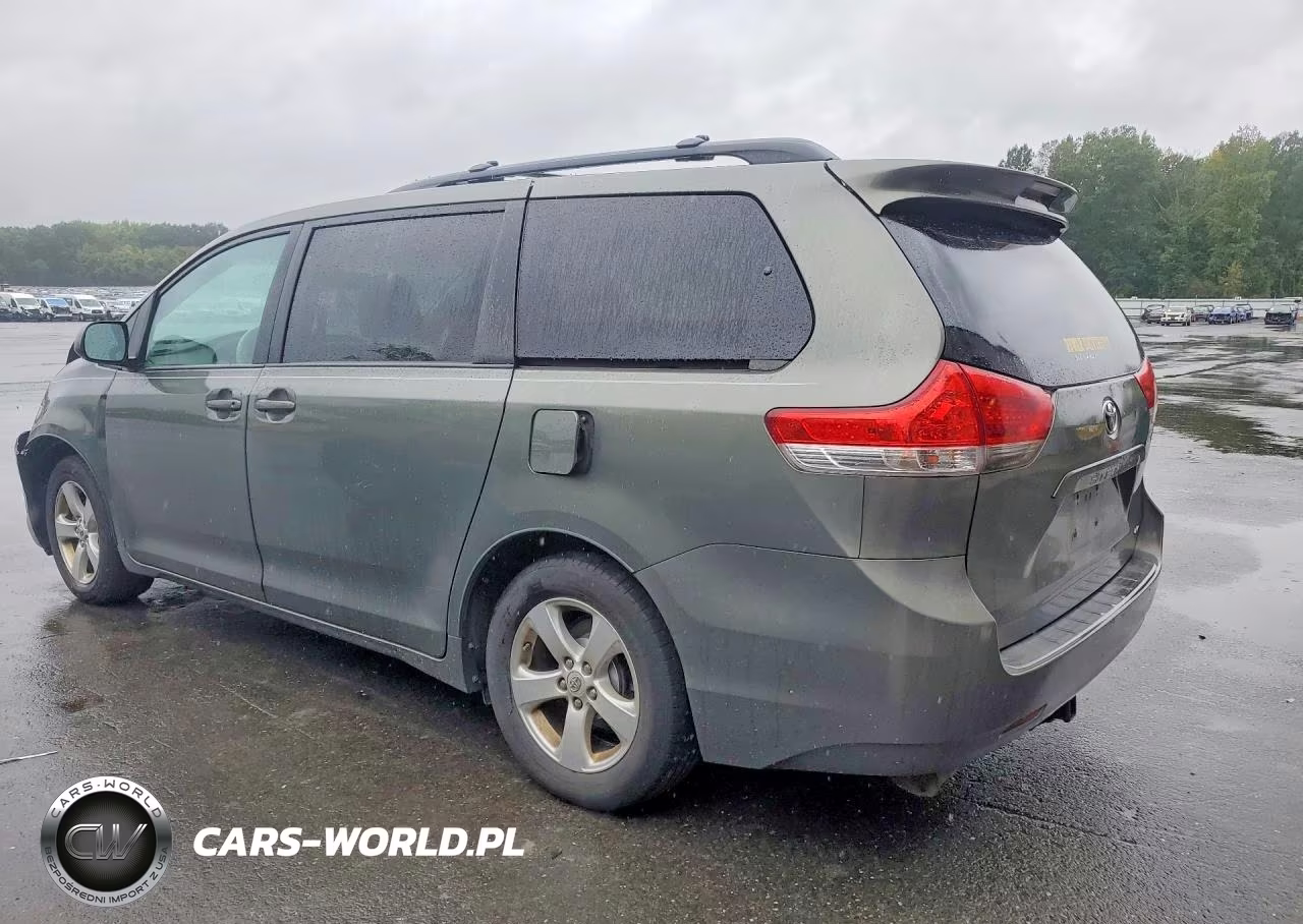 2011 Toyota Sienna Le VIN:5TDKK3DC2BS086002 - 2
