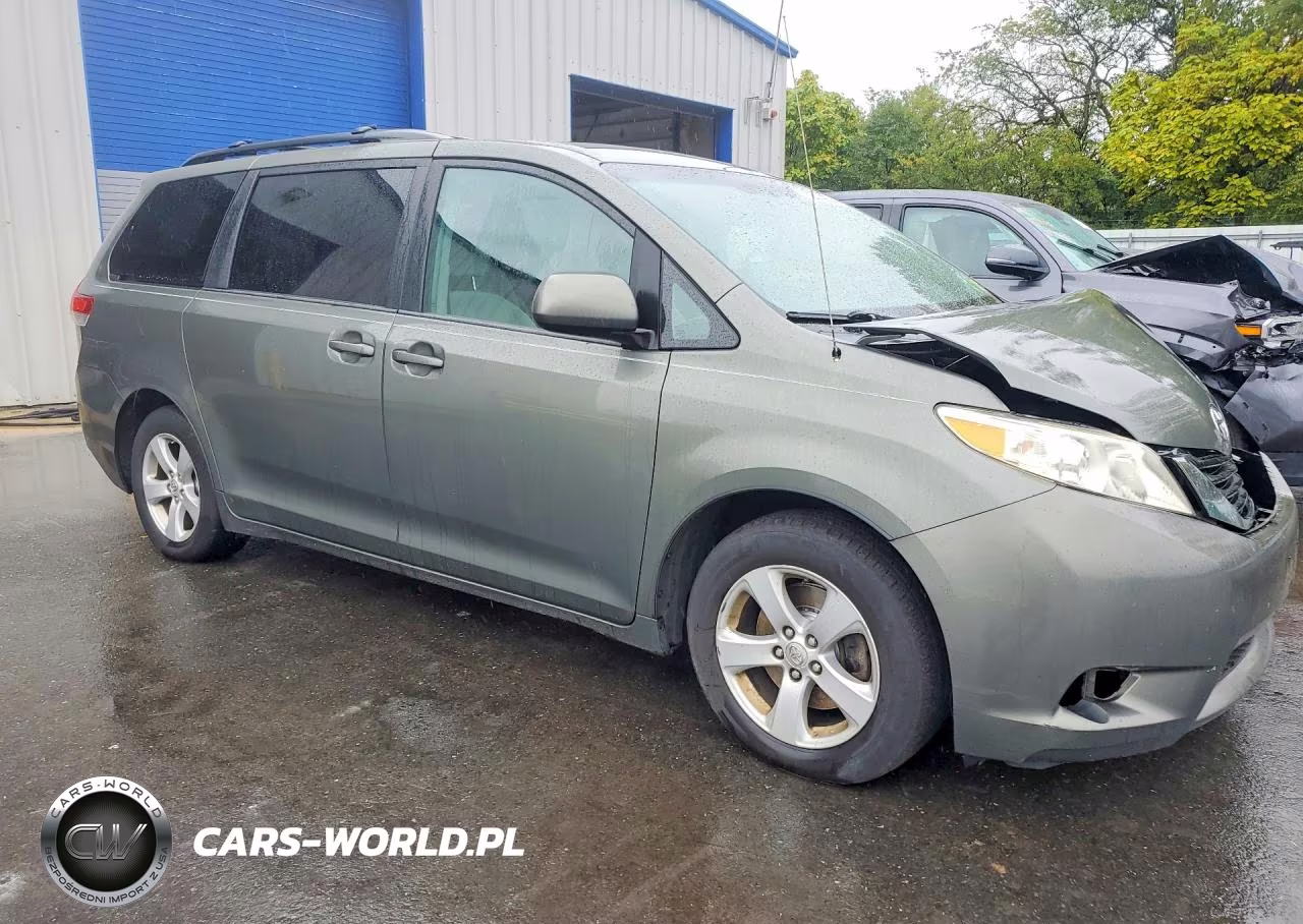 2011 Toyota Sienna Le VIN:5TDKK3DC2BS086002 - 4