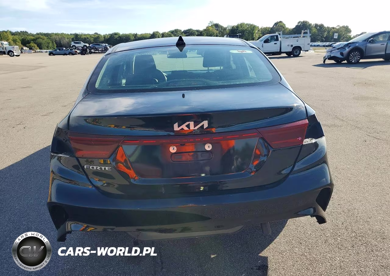 2023 Kia Forte Lxs VIN:3KPF24AD2PE653802 - 6