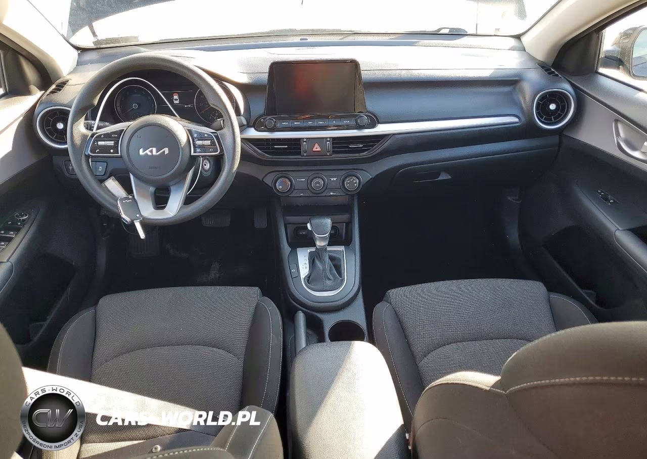 2023 Kia Forte Lxs VIN:3KPF24AD2PE653802 - 8
