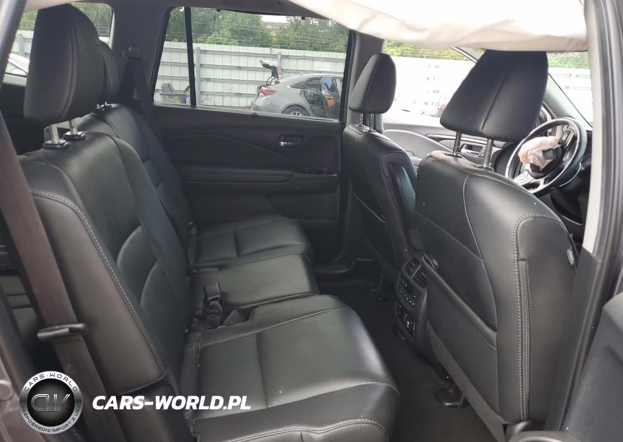 2021 Honda Pilot Touring VIN:5FNYF5H91MB019892 - 11