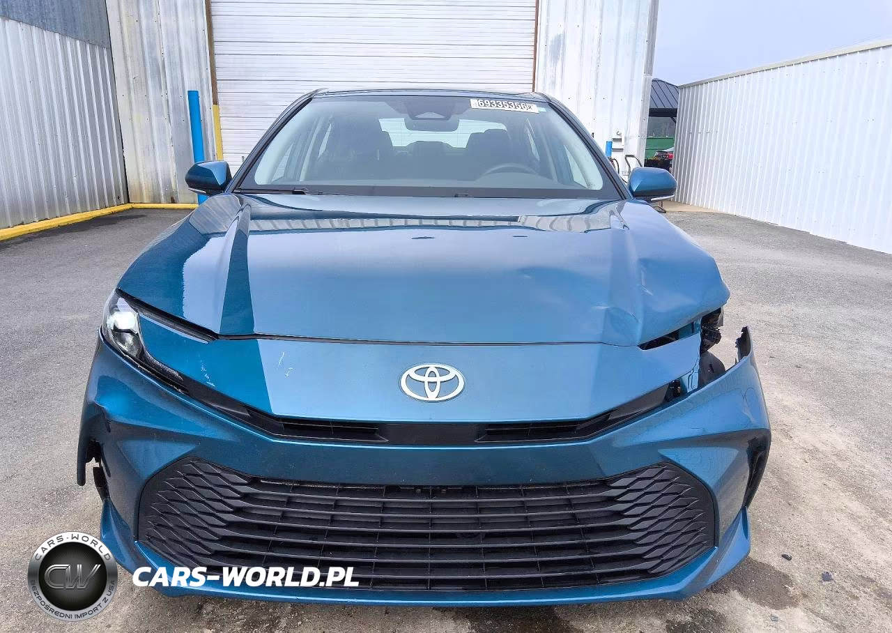 2026 Toyota Camry Le VIN:4T1DAACKXTU240442 - 5