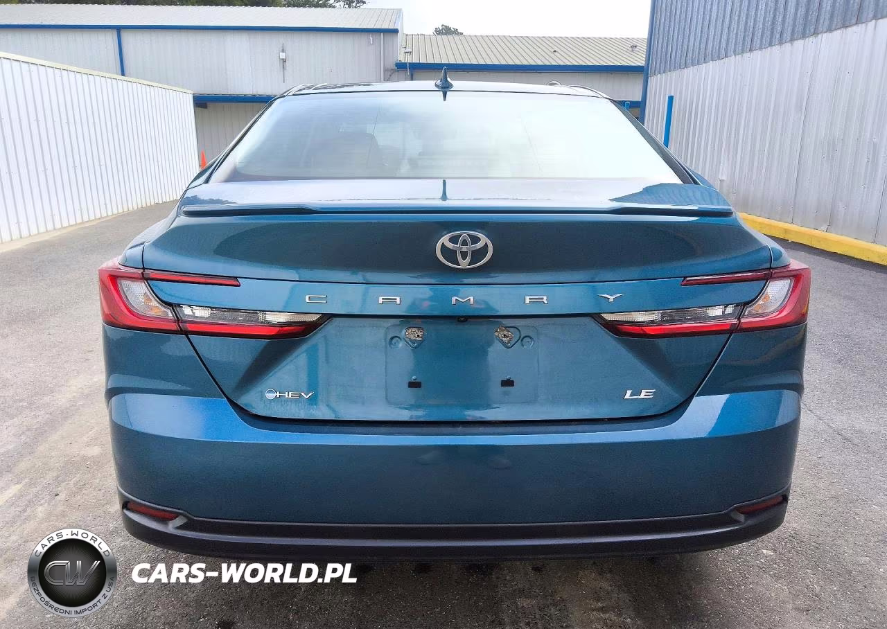 2026 Toyota Camry Le VIN:4T1DAACKXTU240442 - 6