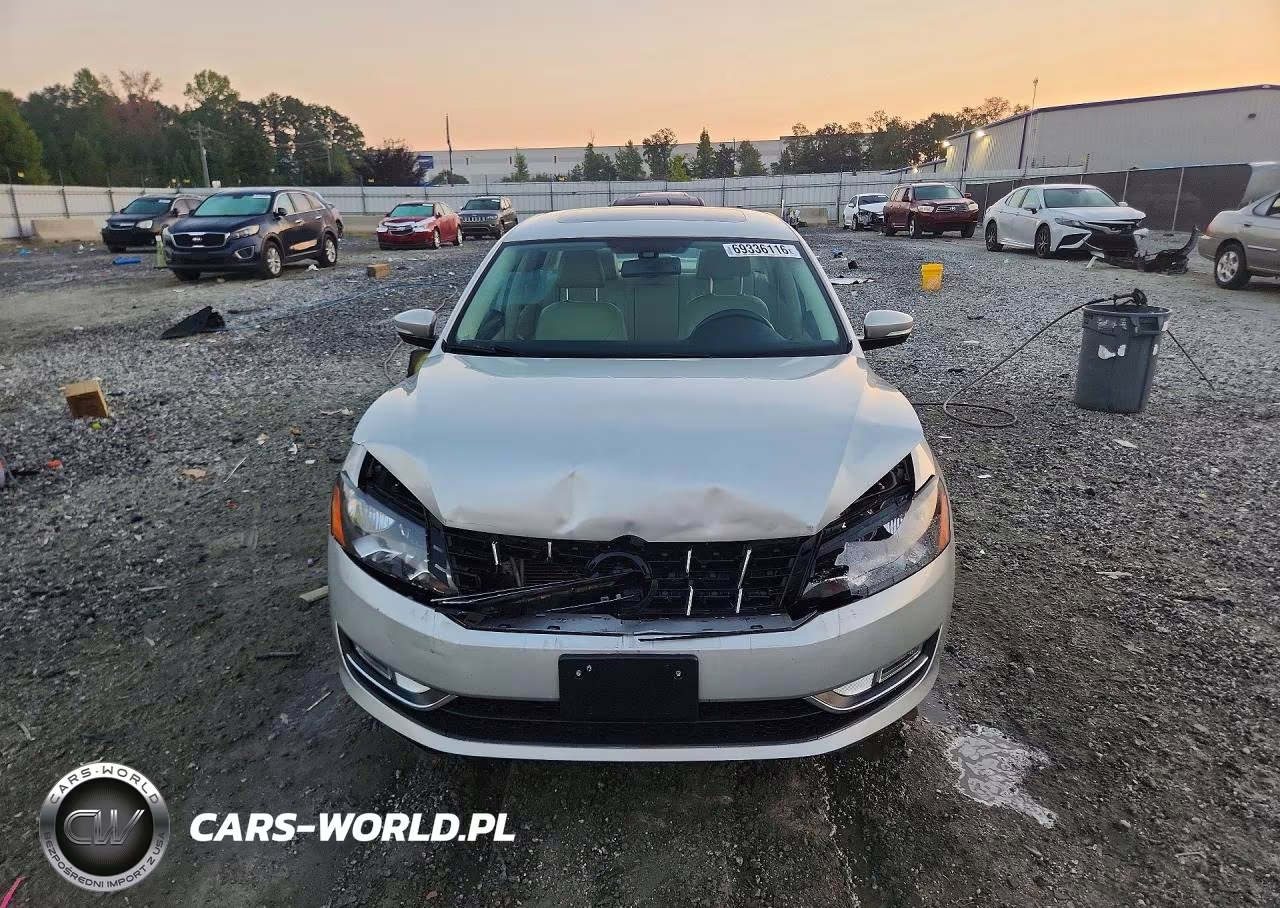 2014 Volkswagen Passat Sel VIN:1VWCN7A37EC080190 - 5